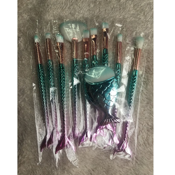 Brand New Mermaid Makeup Brush Set - Picture 2 of 7